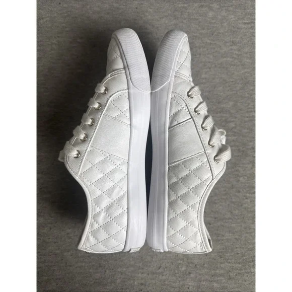 G By Guess GGoadie2-M Womens White Quilted Designer Sneakers Size 8.5M - Picture 9 of 11